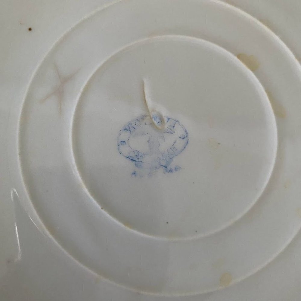 VICTORIA CARLSBAD Austria Plate with Handles Green Gold Gilt - Picture 6 of 7